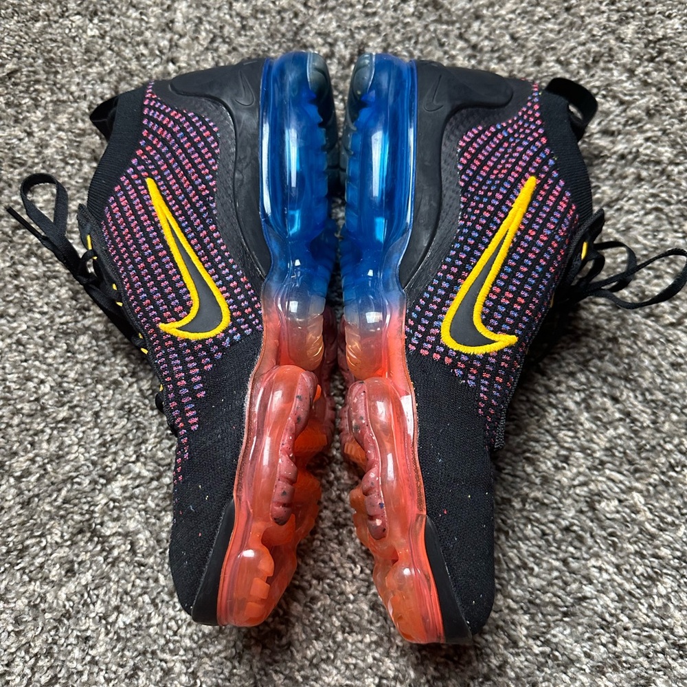 Men’s Nike Vapor Max 2021 FK Black Photo Blue Crimson University Gold Size 11.5 - Picture 3 of 8